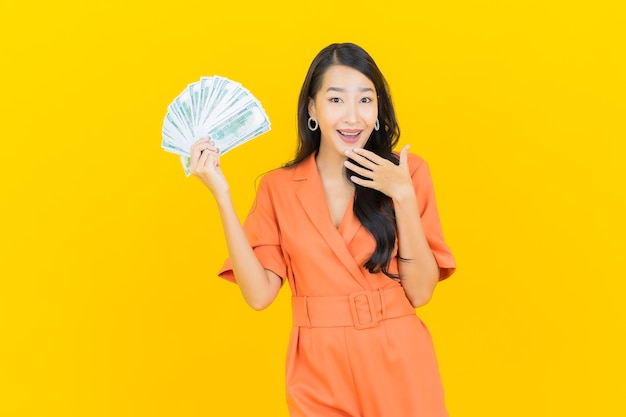 揭秘香港六合彩鸡特码的神秘魅力：中奖秘诀大公开